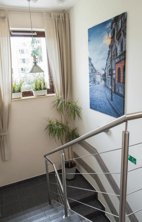 Smart2stay Pod Lipami Pensjonat Warszawa